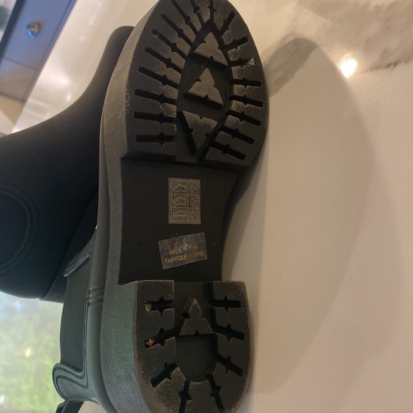 Rain booties- size 9-too narrow for my feet - Picture 5 of 7